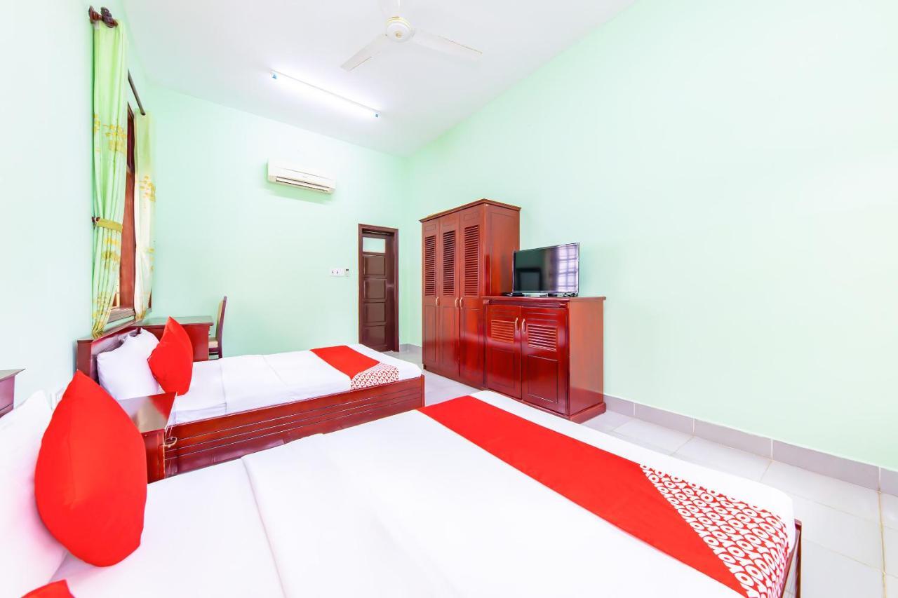 Oyo 381 Tuyet Mai Hotel Nha Trang Buitenkant foto