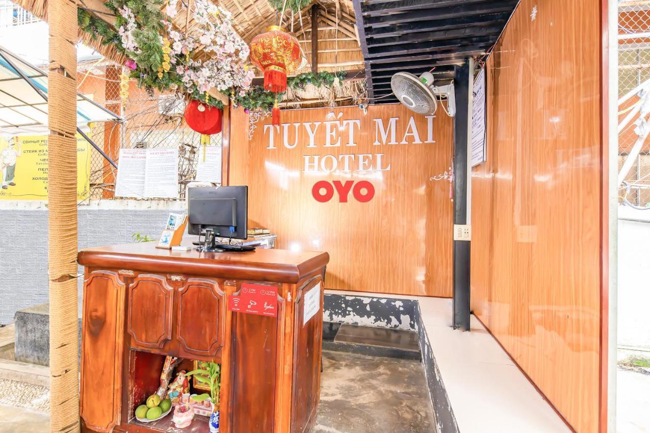 Oyo 381 Tuyet Mai Hotel Nha Trang Buitenkant foto