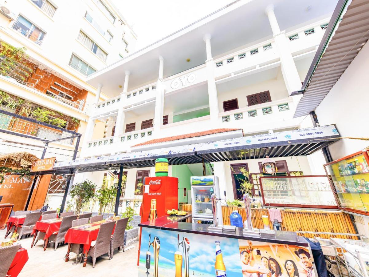 Oyo 381 Tuyet Mai Hotel Nha Trang Buitenkant foto